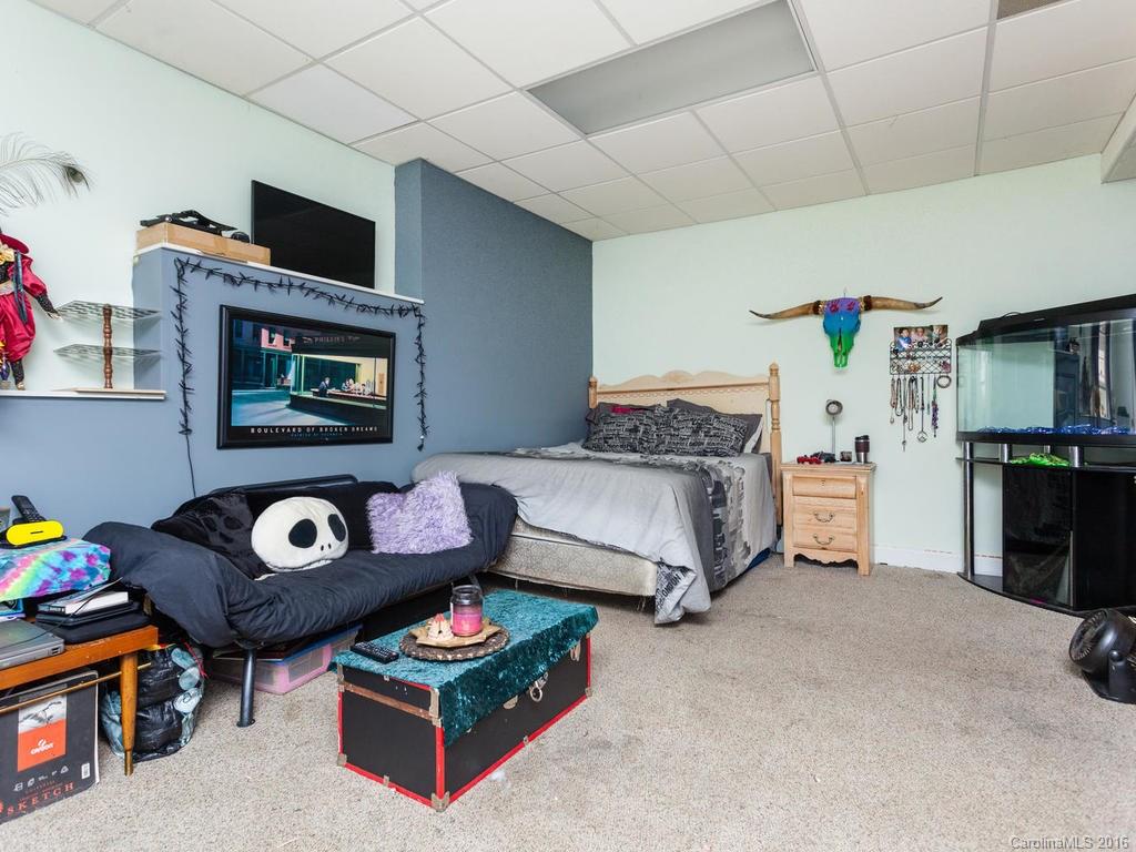 6 Gabrielle Lane Asheville NC 28805