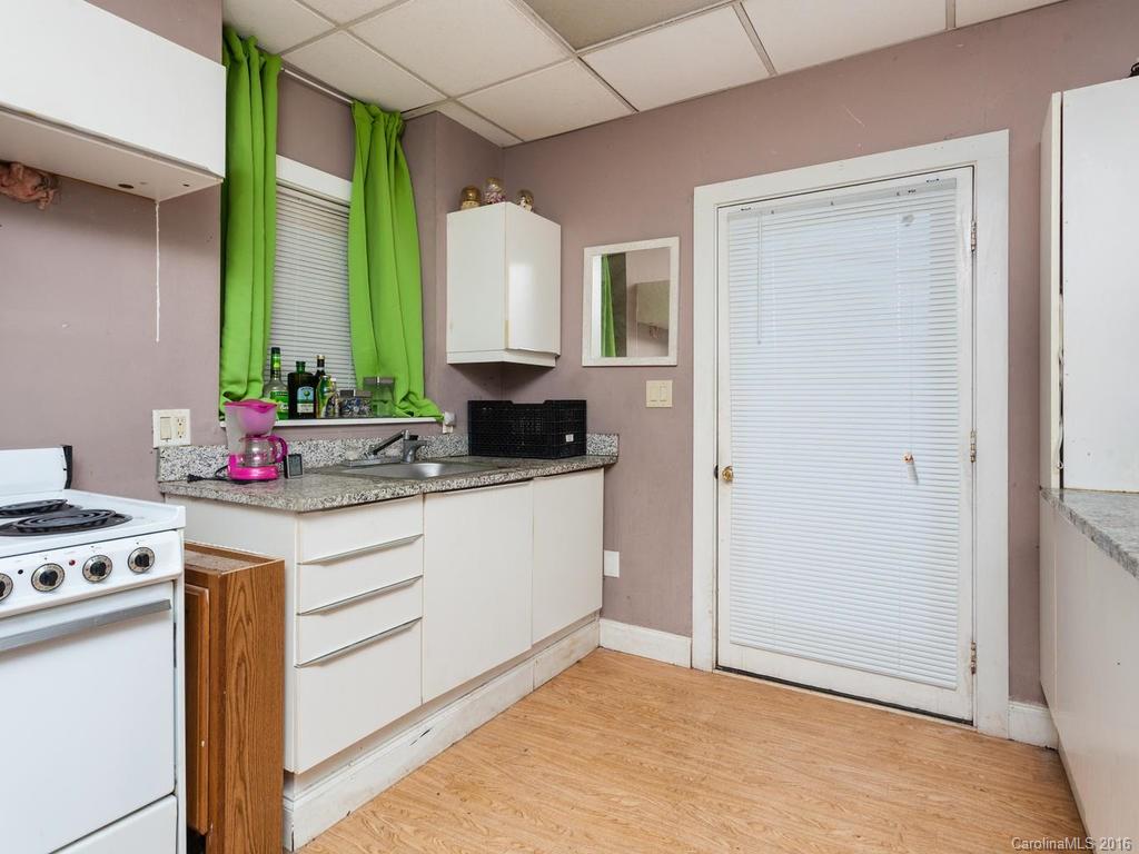 6 Gabrielle Lane Asheville NC 28805
