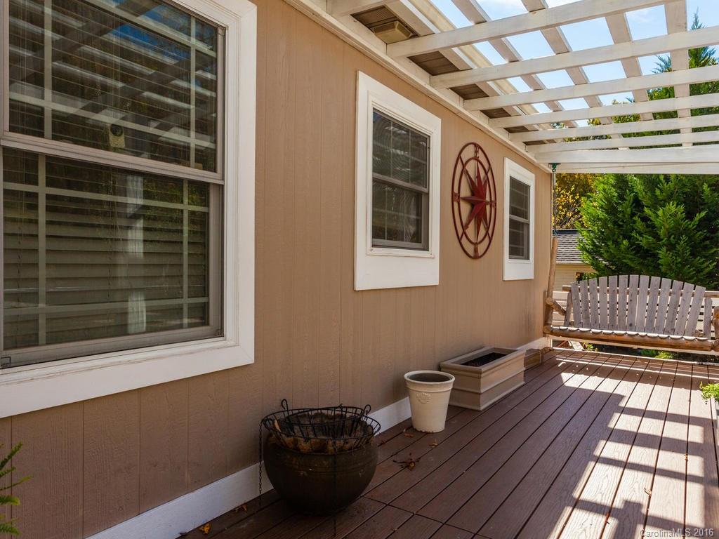 6 Gabrielle Lane Asheville NC 28805