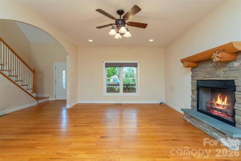 75 Noble Road Fairview NC 28730