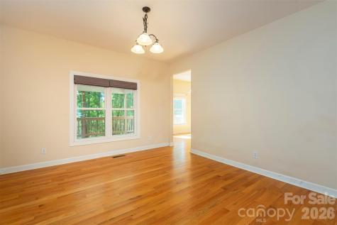 75 Noble Road Fairview NC 28730