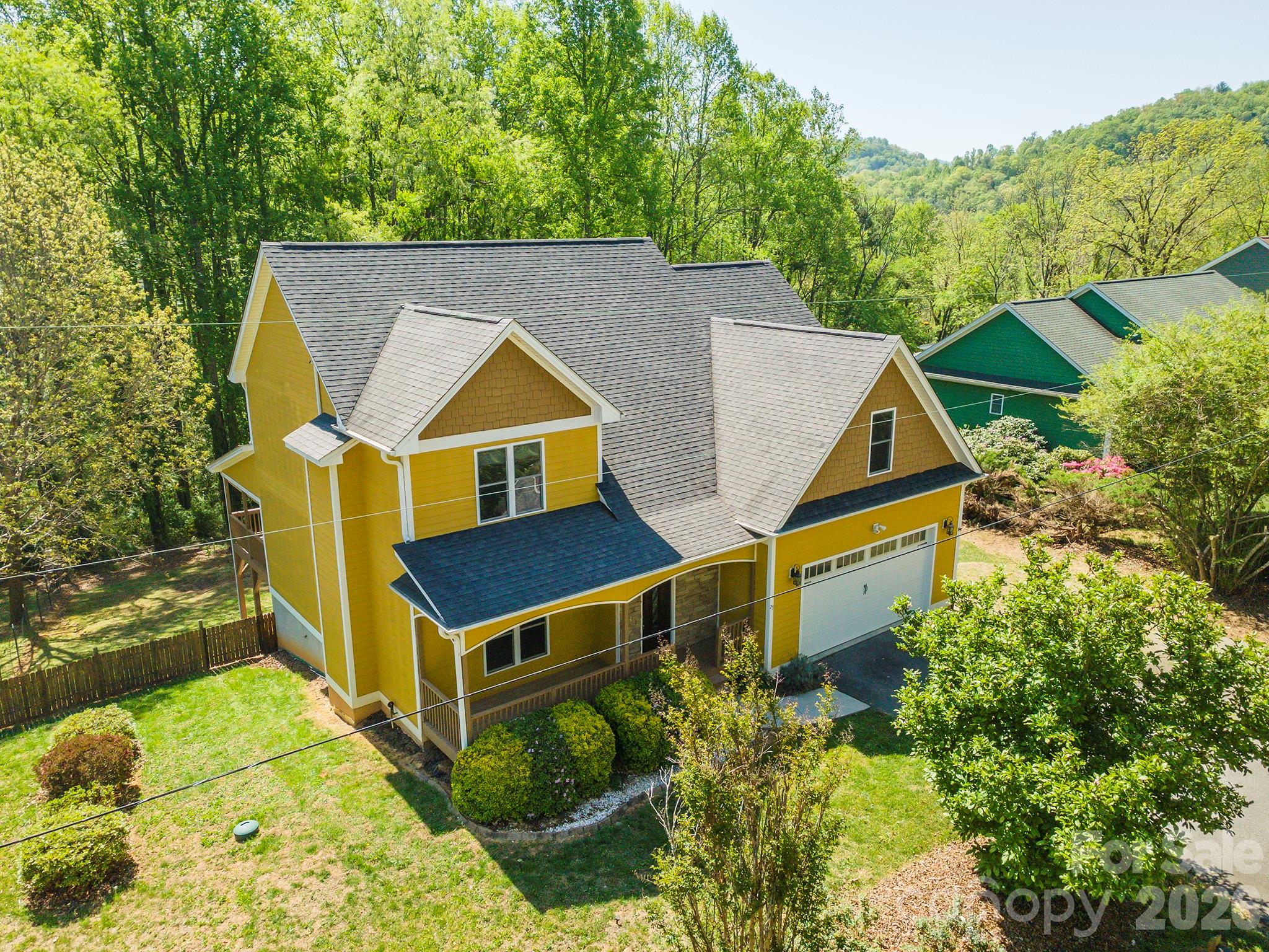 75 Noble Road Fairview NC 28730