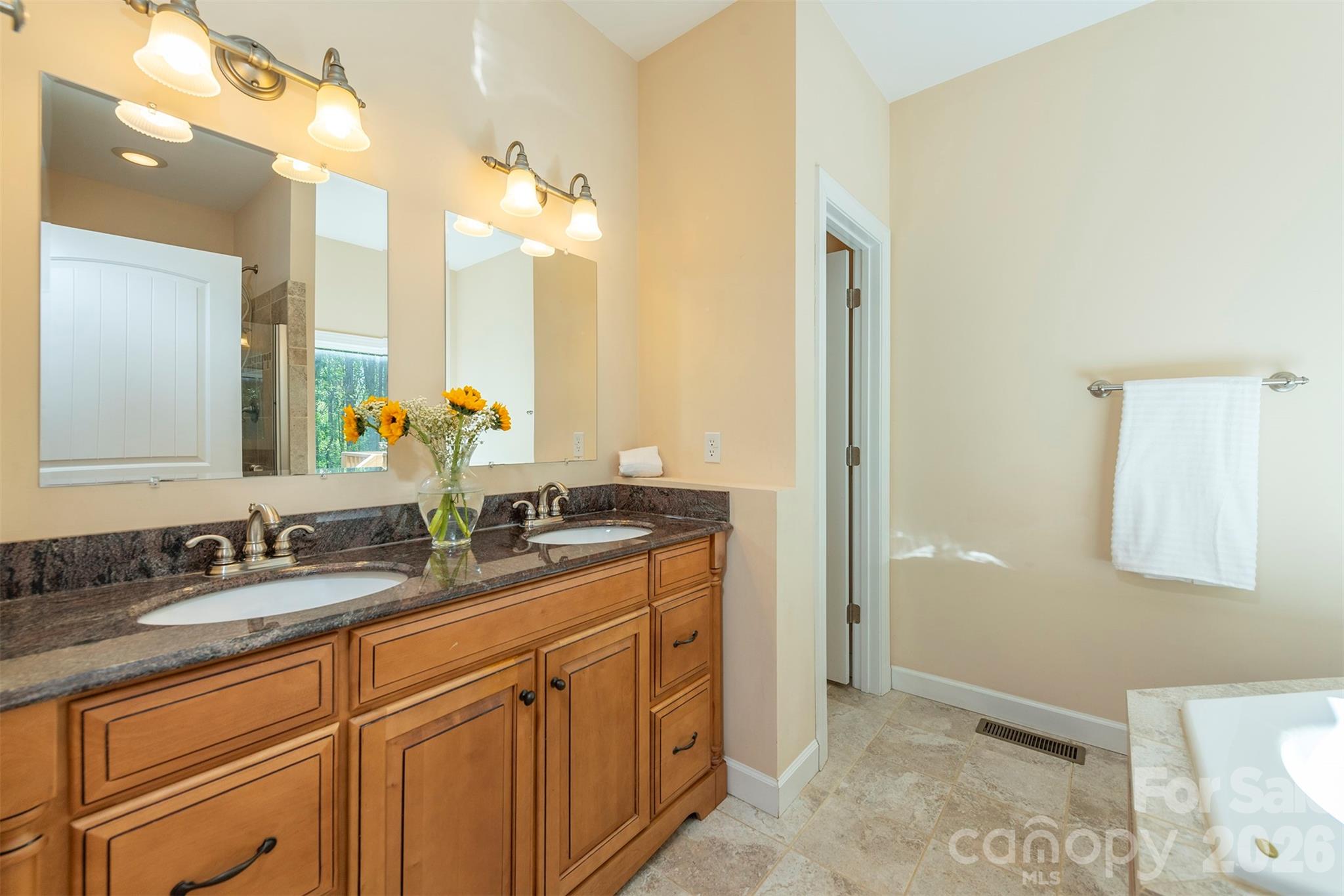 75 Noble Road Fairview NC 28730