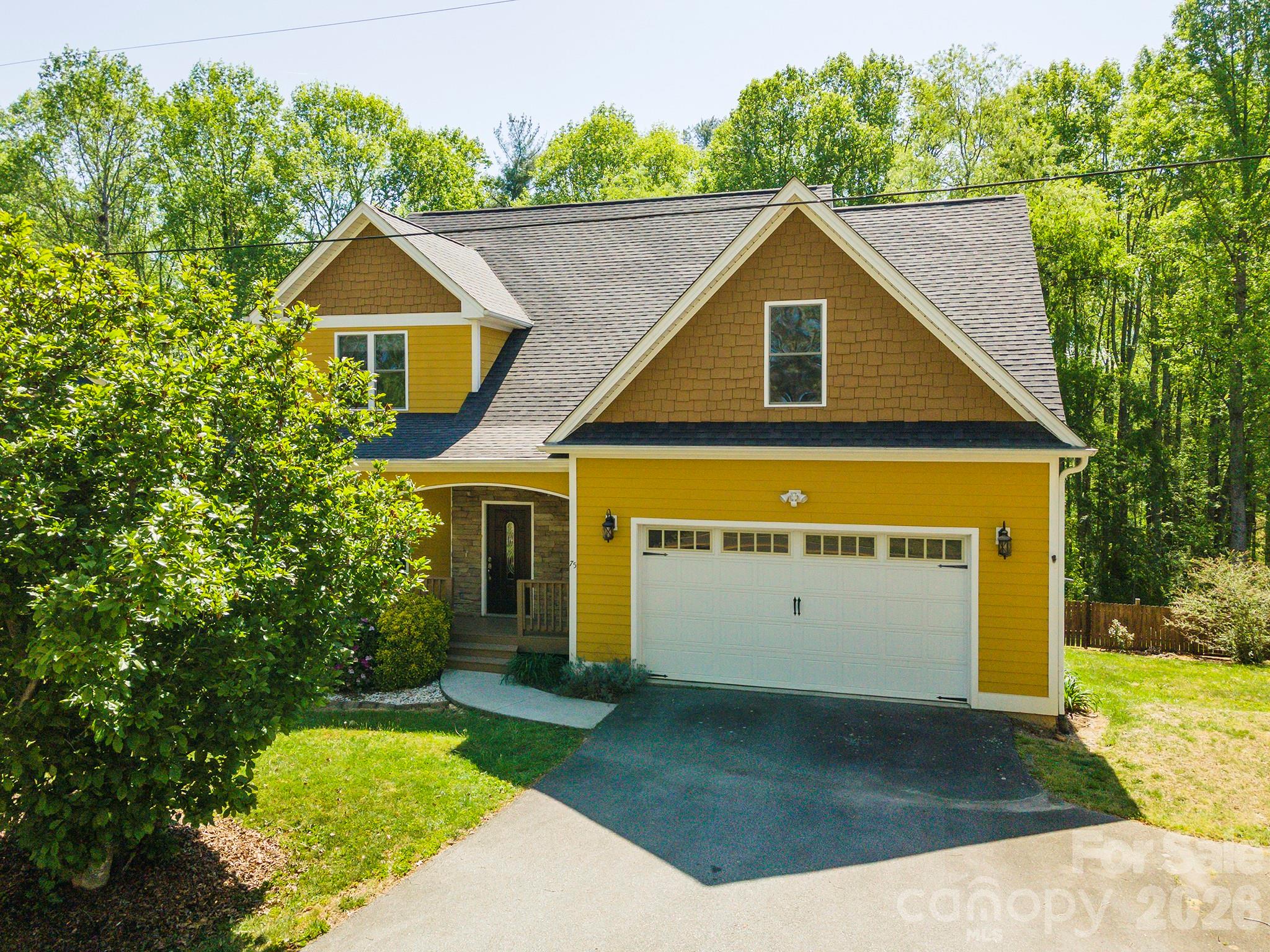 75 Noble Road Fairview NC 28730