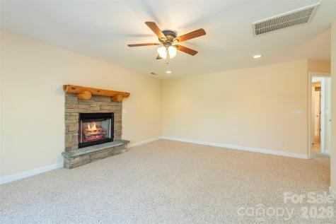 75 Noble Road Fairview NC 28730