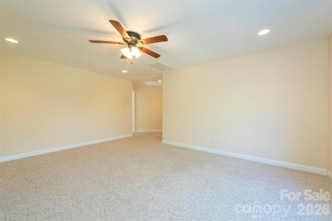 75 Noble Road Fairview NC 28730
