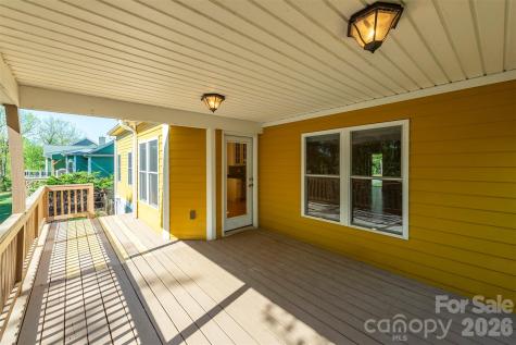 75 Noble Road Fairview NC 28730