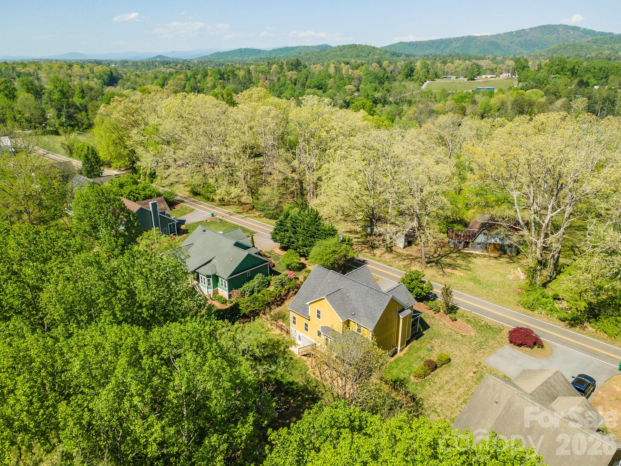 75 Noble Road Fairview NC 28730