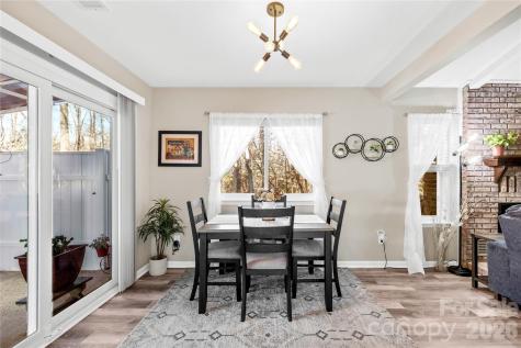 911 Sardis Cove Drive Charlotte NC 28270