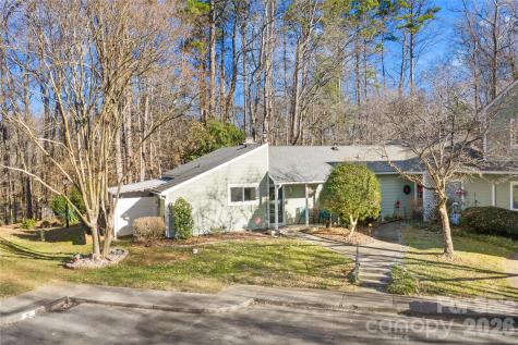 911 Sardis Cove Drive Charlotte NC 28270
