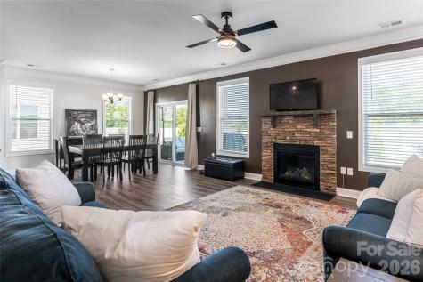 615 Fox Cove Road Hendersonville NC 28792