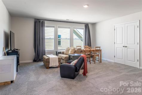 615 Fox Cove Road Hendersonville NC 28792