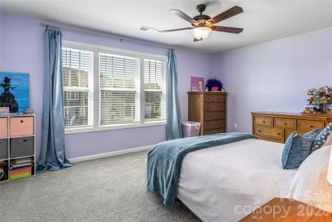 615 Fox Cove Road Hendersonville NC 28792