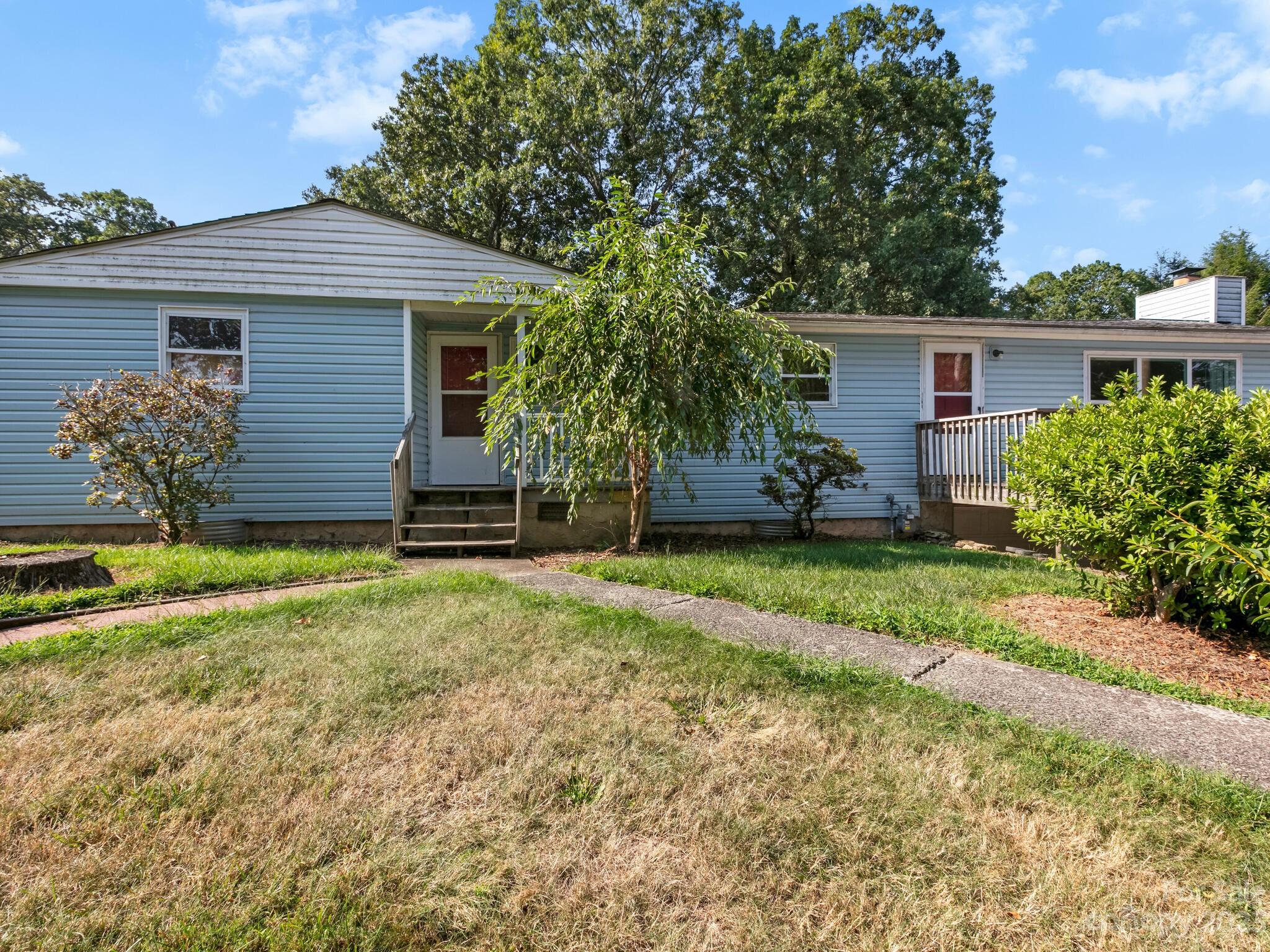 6 Sand Hill School Road Asheville NC 28806