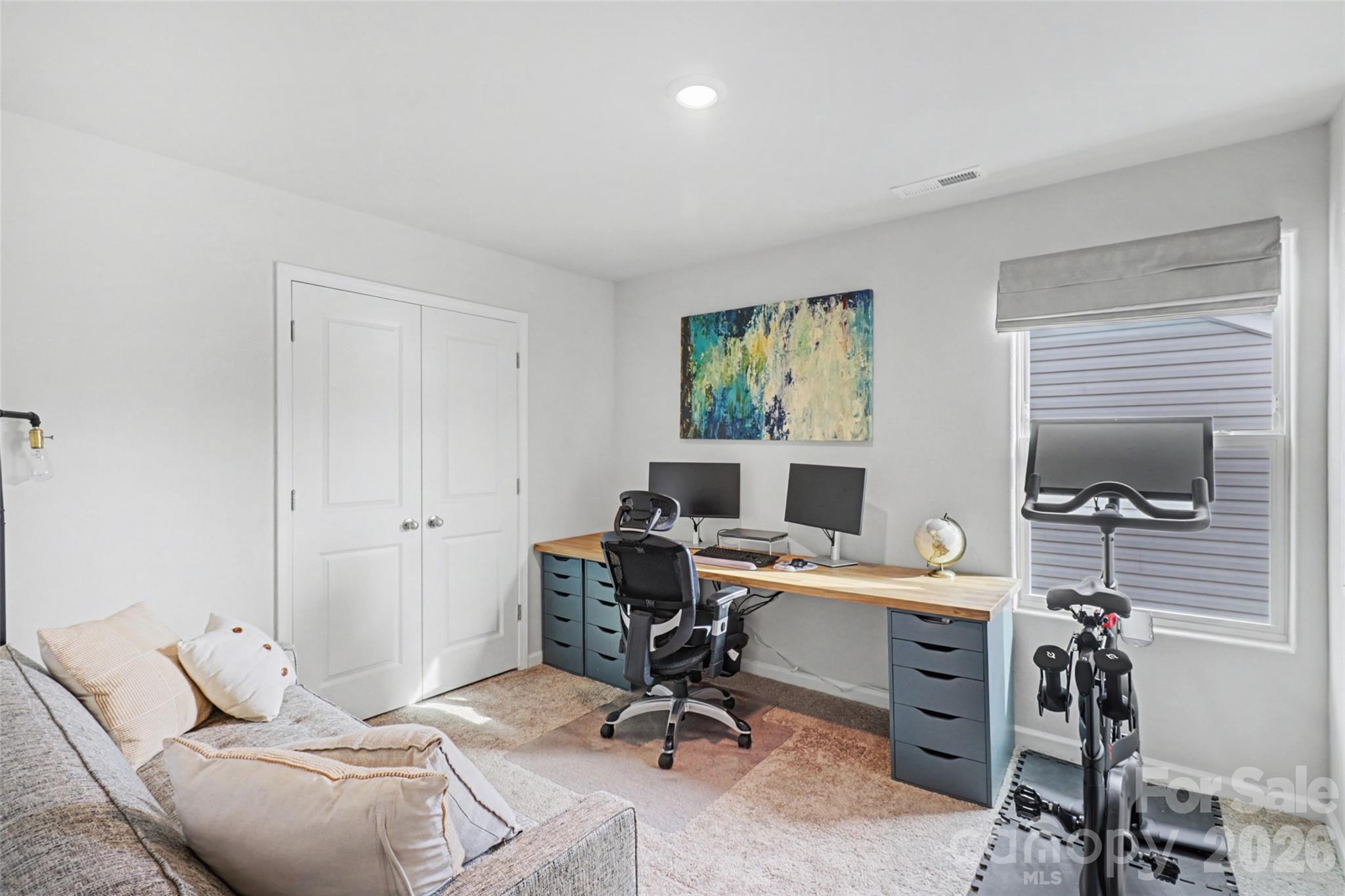 2215 Transatlantic Avenue Charlotte NC 28215