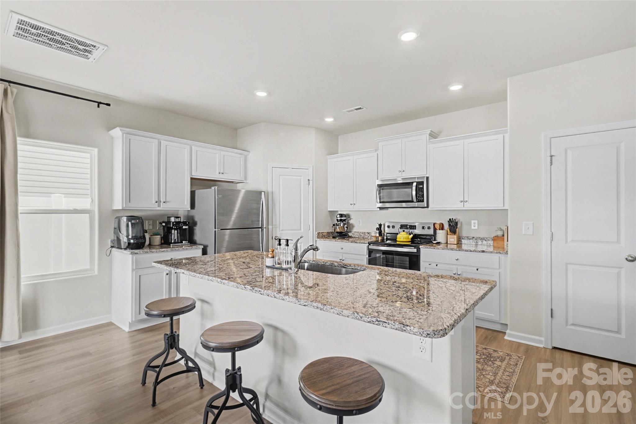 2215 Transatlantic Avenue Charlotte NC 28215