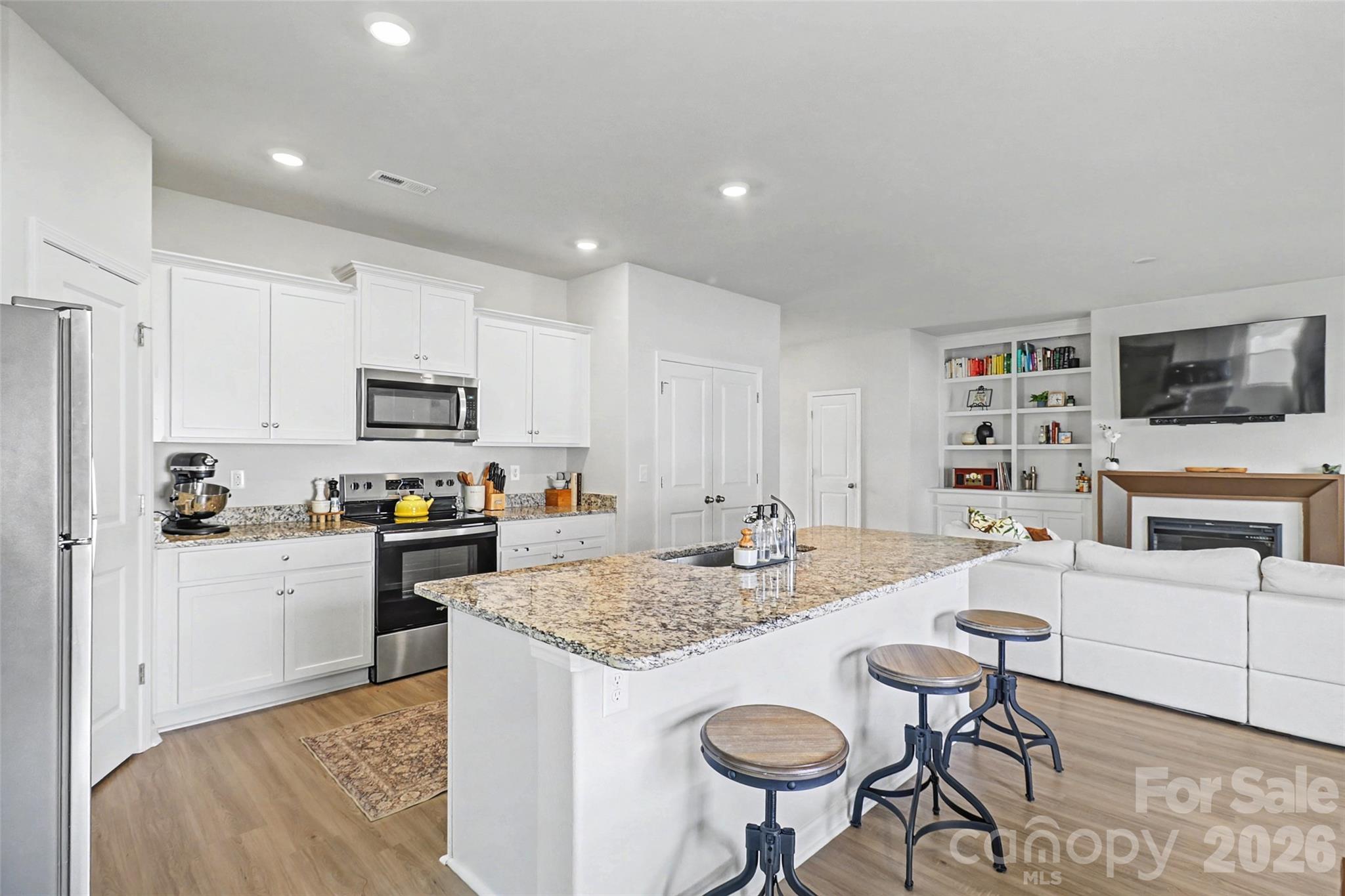 2215 Transatlantic Avenue Charlotte NC 28215