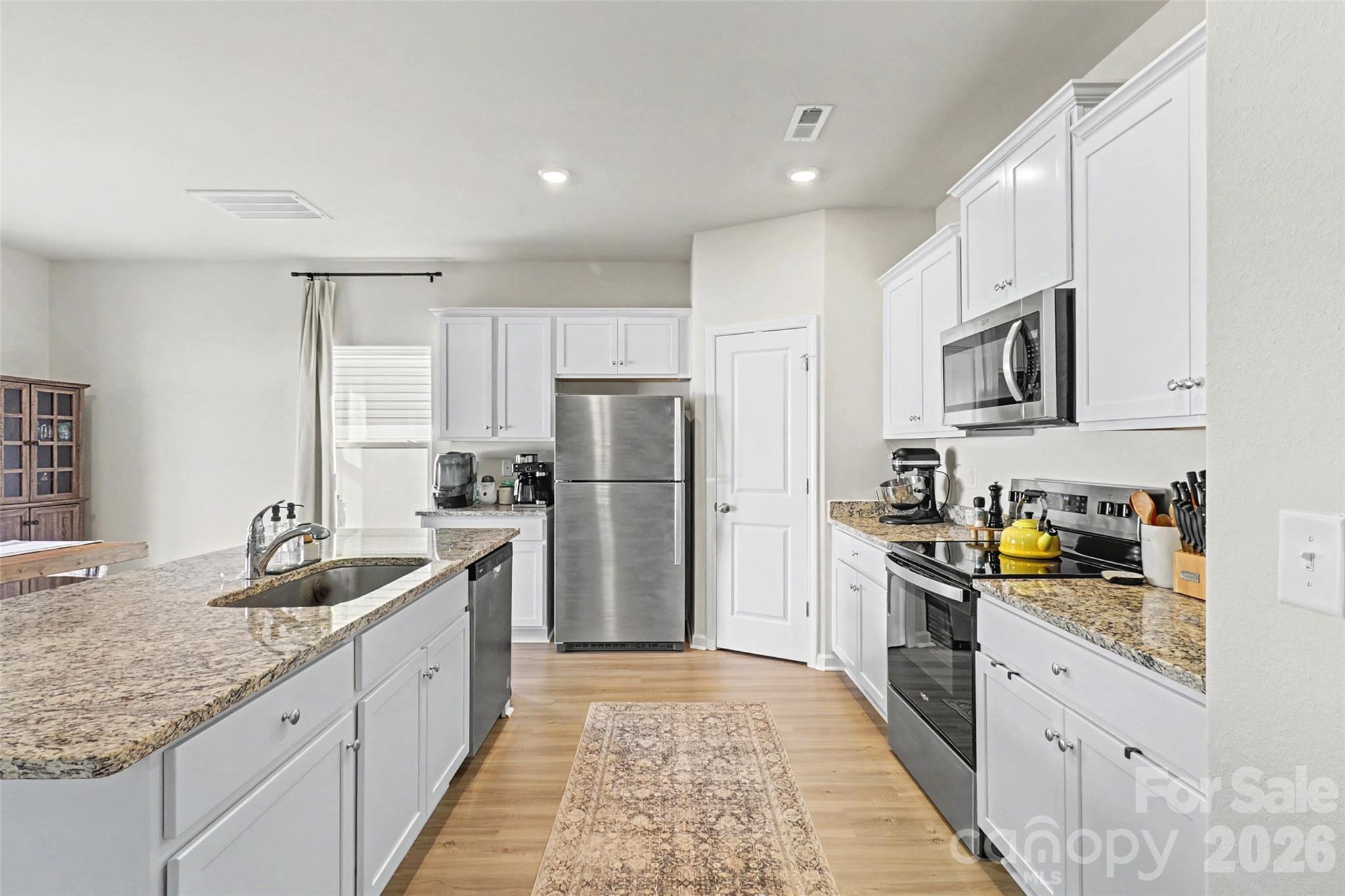 2215 Transatlantic Avenue Charlotte NC 28215