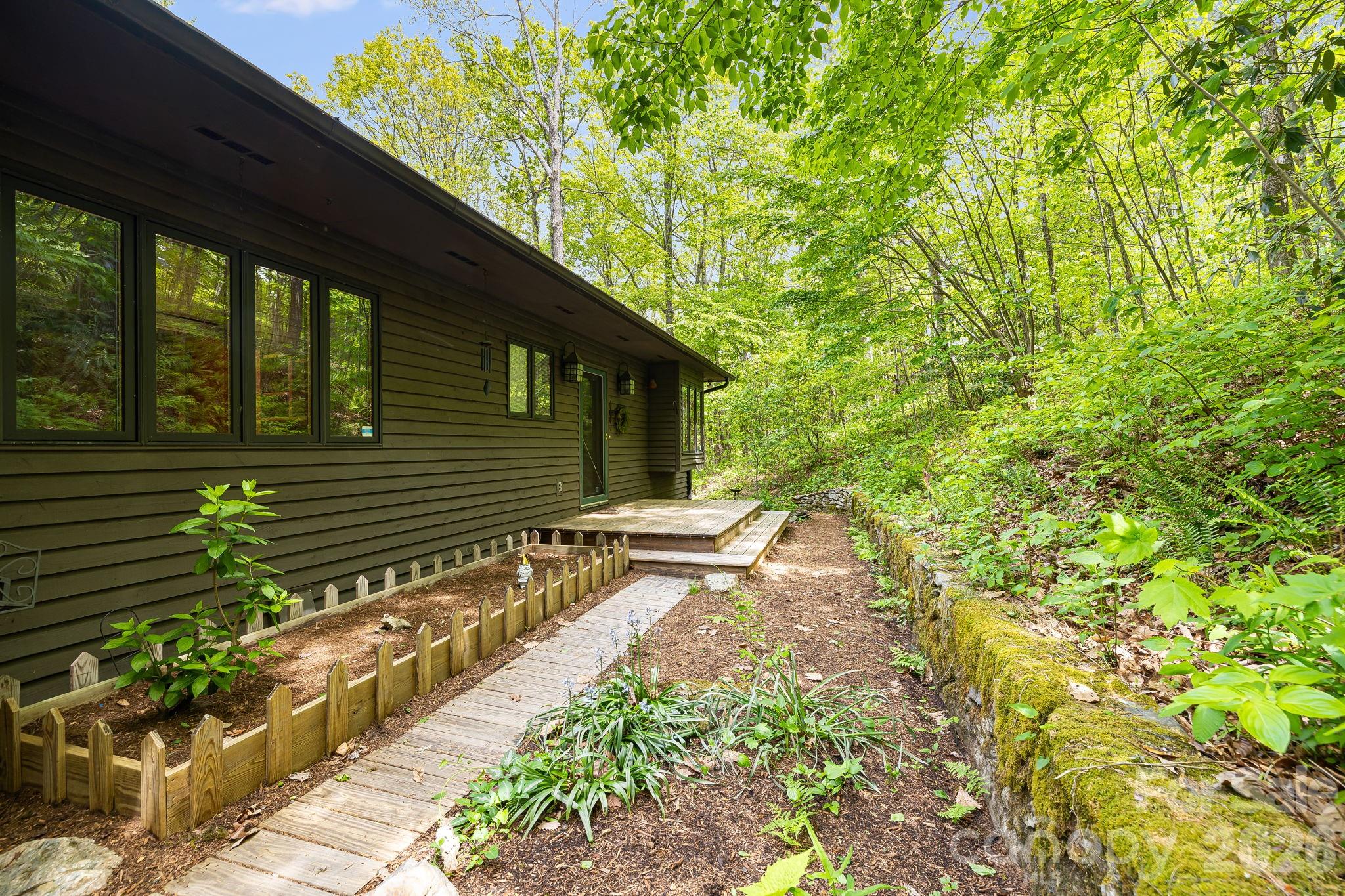 24 Smokey Road Asheville NC 28803