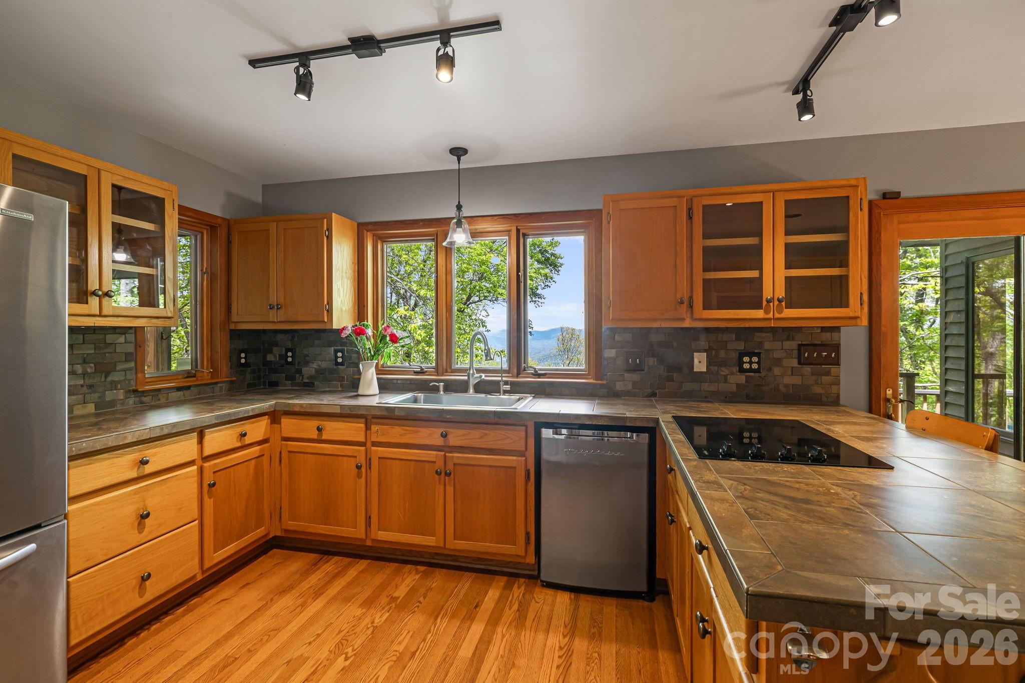 24 Smokey Road Asheville NC 28803