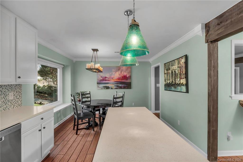 1528 Lumarka Drive Charlotte NC 28212