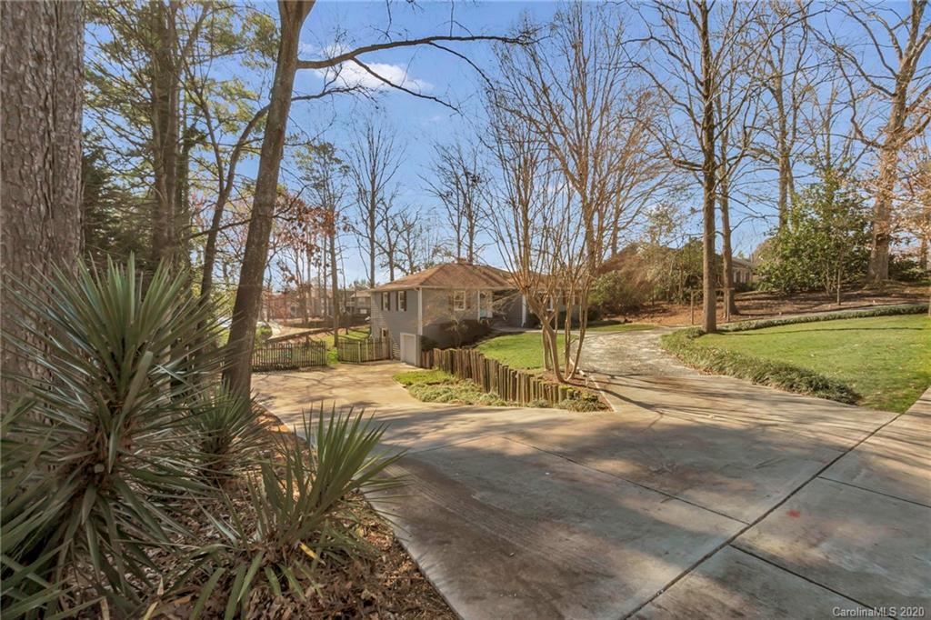 1528 Lumarka Drive Charlotte NC 28212