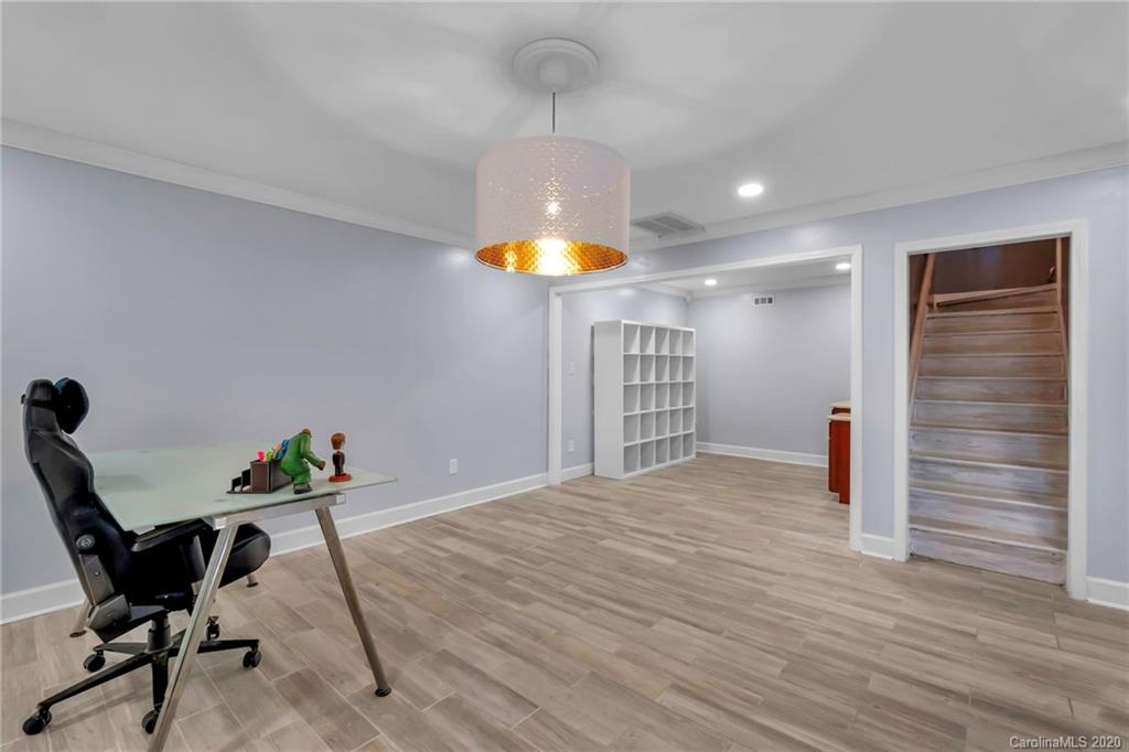 1528 Lumarka Drive Charlotte NC 28212