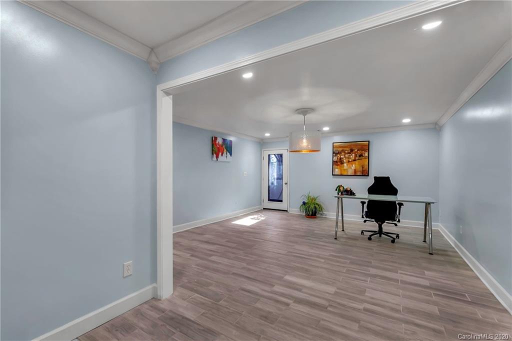 1528 Lumarka Drive Charlotte NC 28212