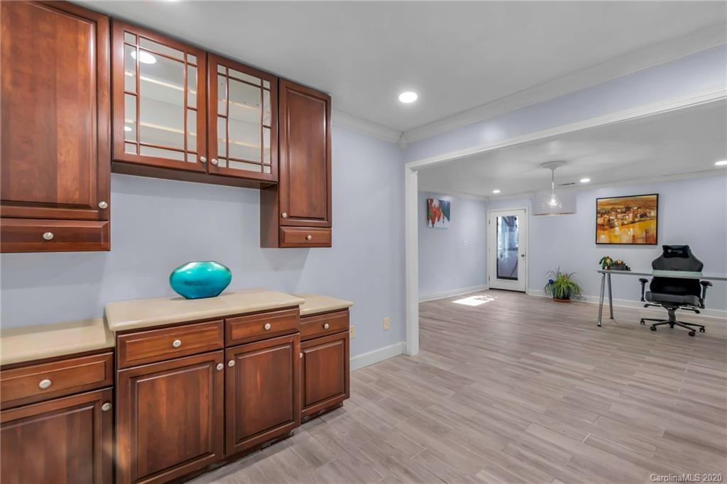 1528 Lumarka Drive Charlotte NC 28212