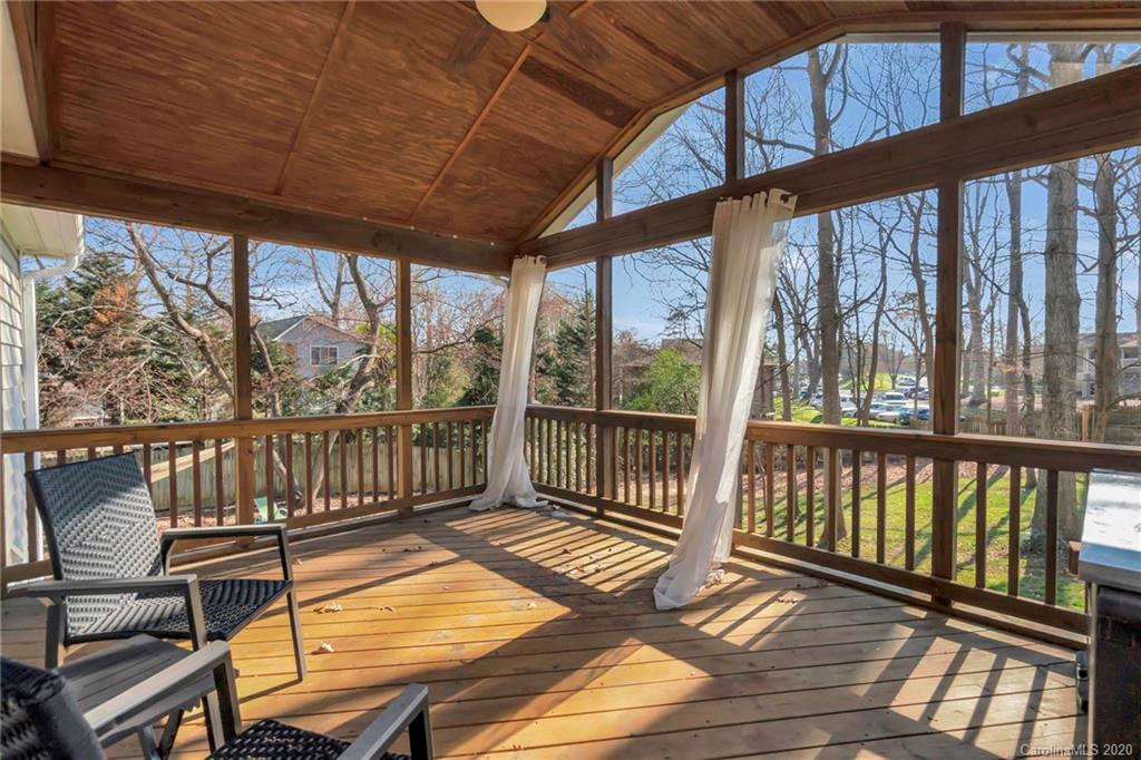 1528 Lumarka Drive Charlotte NC 28212