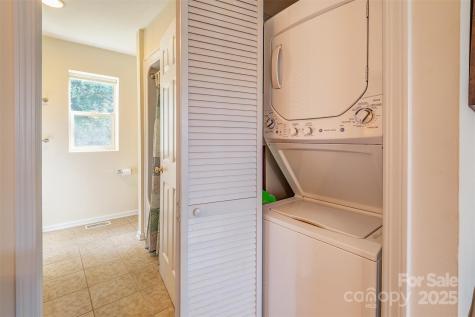 9 Koenig Way Asheville NC 28804