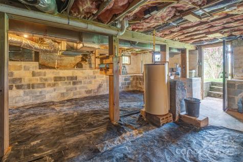 9 Koenig Way Asheville NC 28804