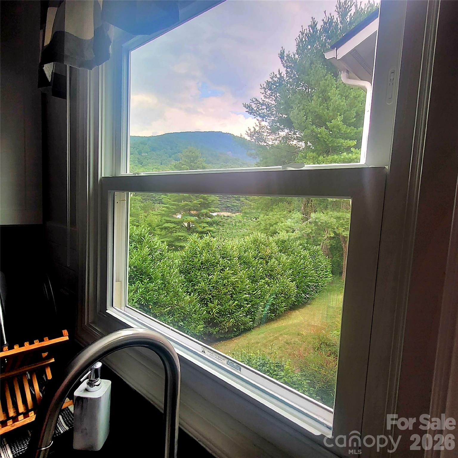 35 Cedarcliff Circle Asheville NC 28803