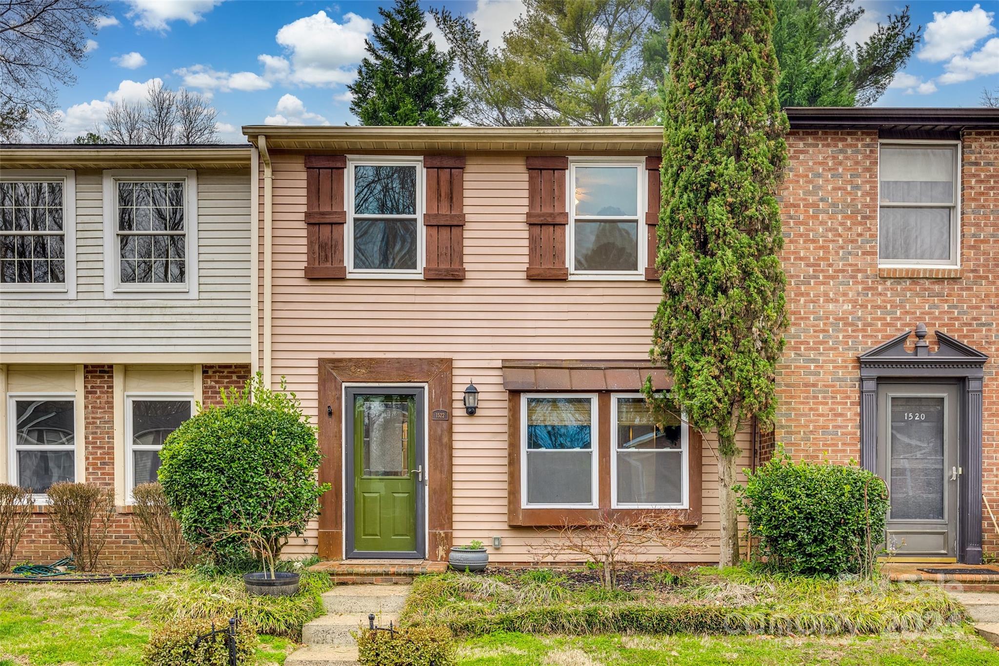 1522 Waybridge Lane Charlotte NC 28210