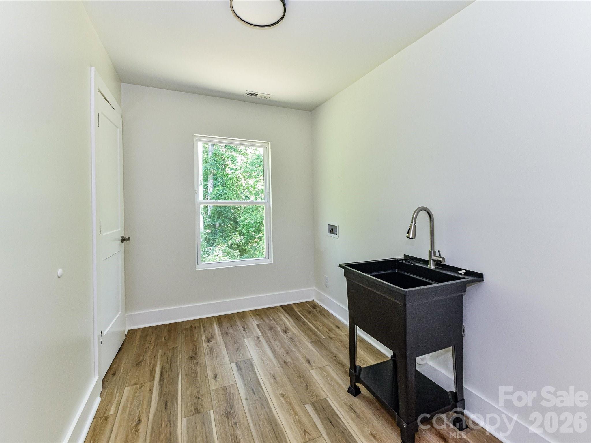 2369 Glenwood Street Kannapolis NC 28083