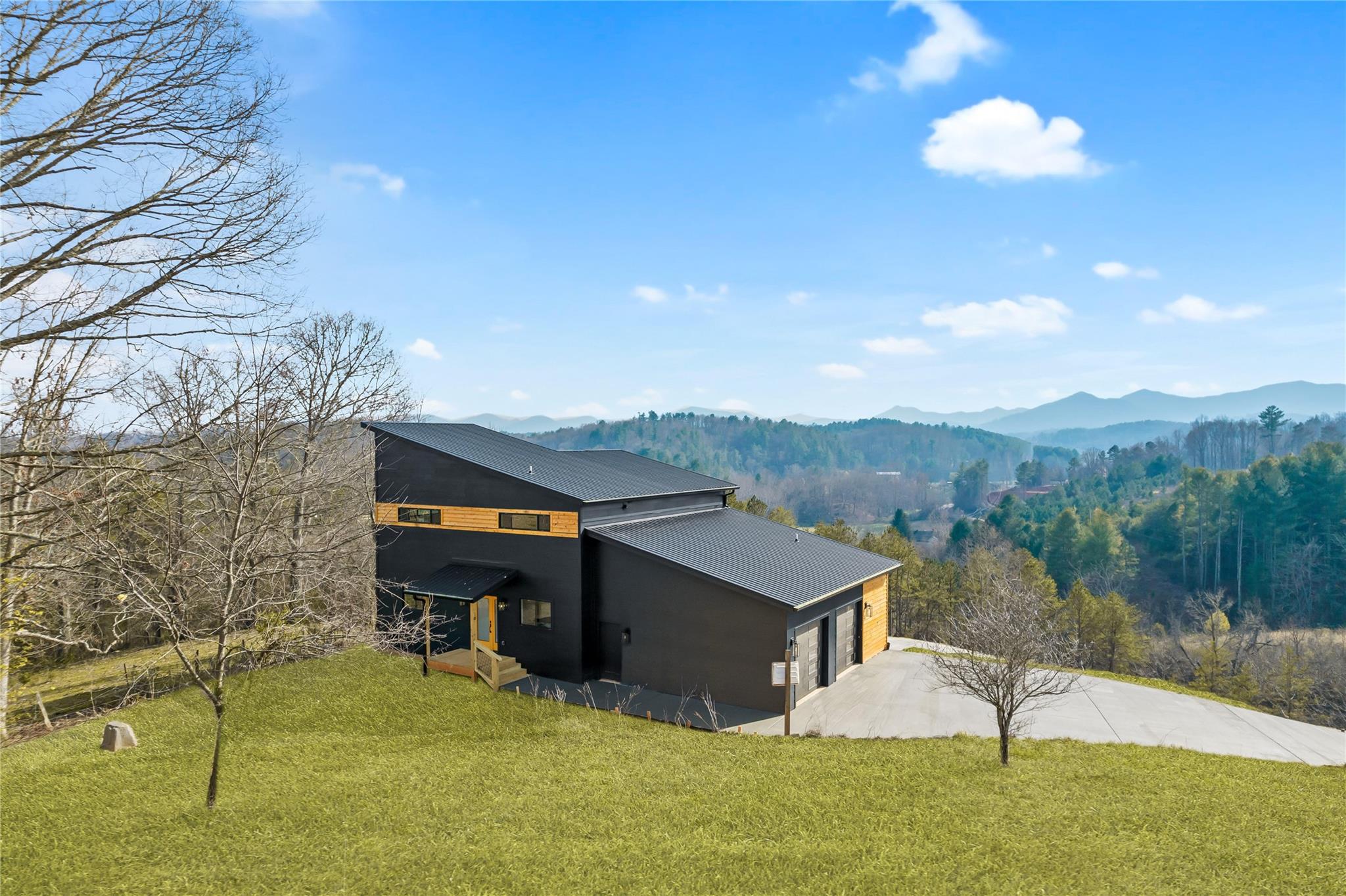 42 Little Oak Road Leicester NC 28748