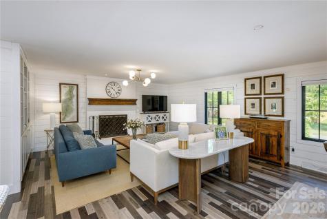 17 Grove Street Brevard NC 28712