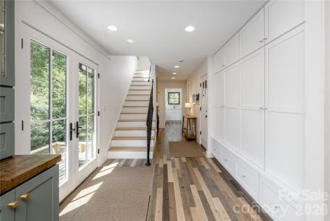 17 Grove Street Brevard NC 28712