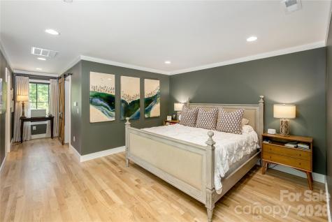 17 Grove Street Brevard NC 28712