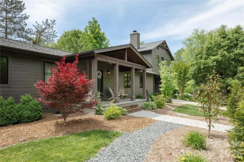 17 Grove Street Brevard NC 28712