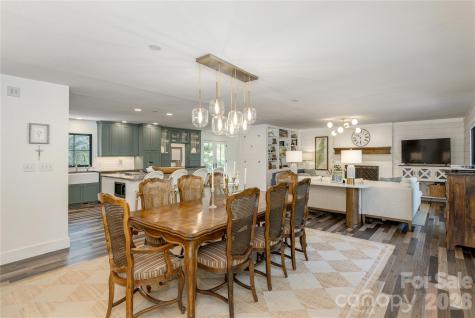 17 Grove Street Brevard NC 28712