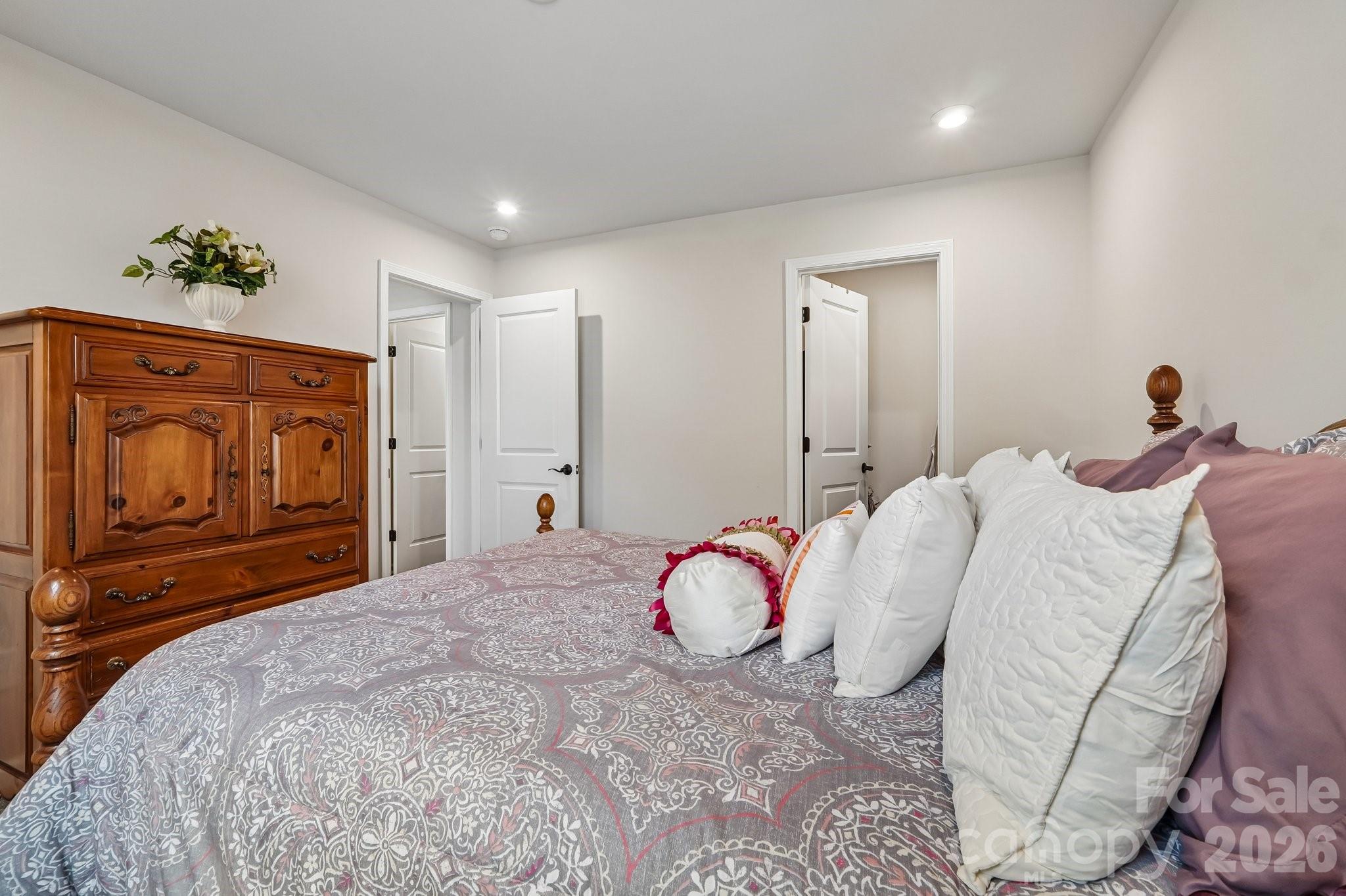 8137 Franklin Trail Street Charlotte NC 28227