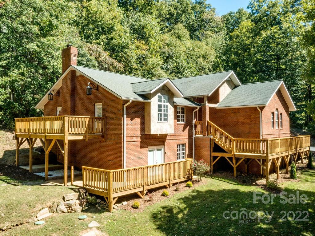 22 Indian Knob Road Asheville NC 28803