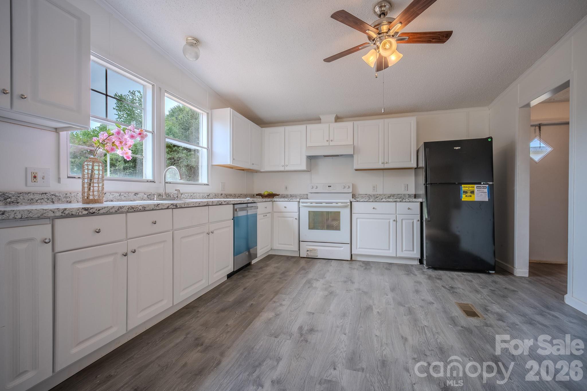 2932 23rd Avenue NE Hickory NC 28601