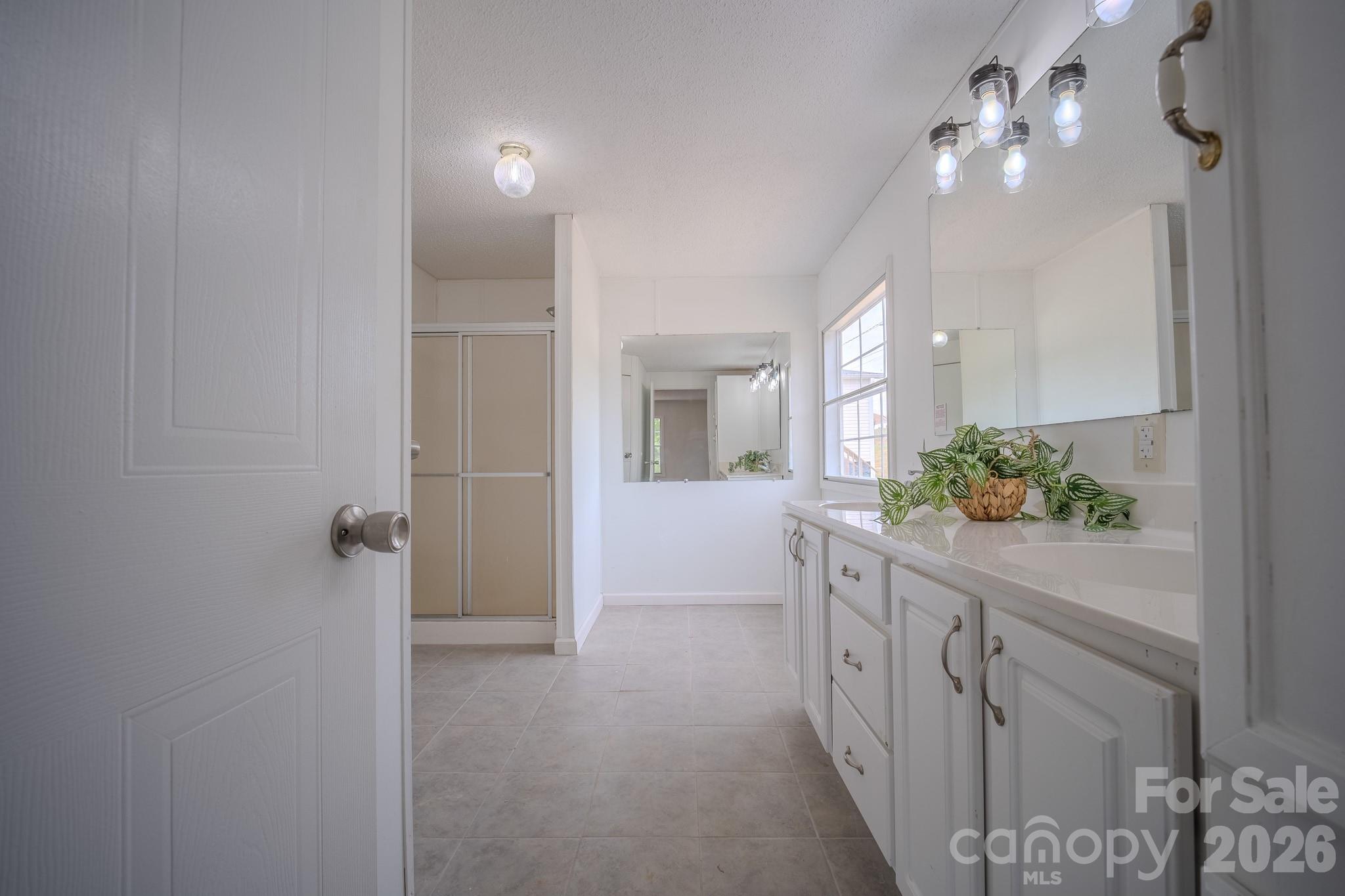 2932 23rd Avenue NE Hickory NC 28601