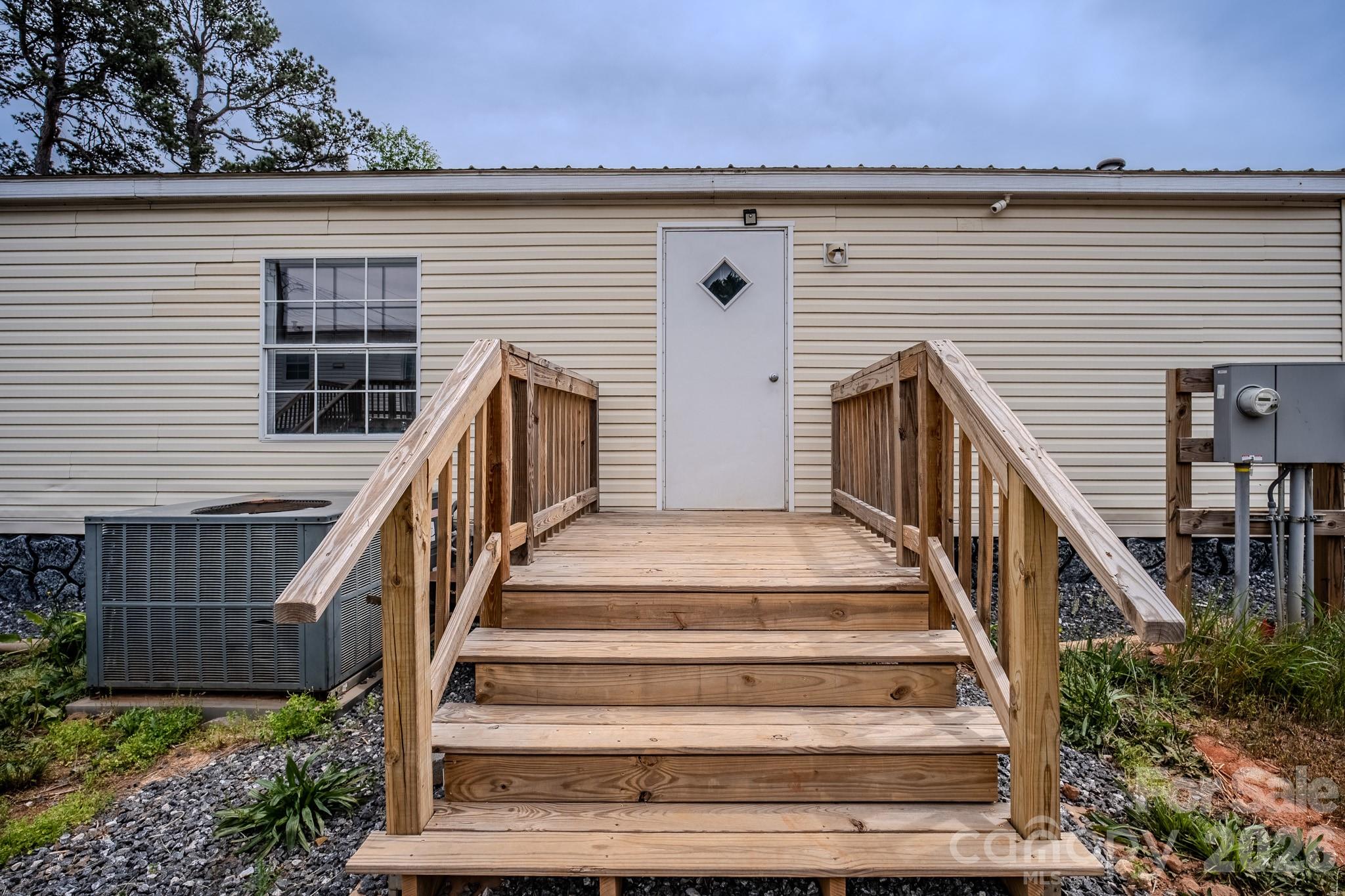 2932 23rd Avenue NE Hickory NC 28601