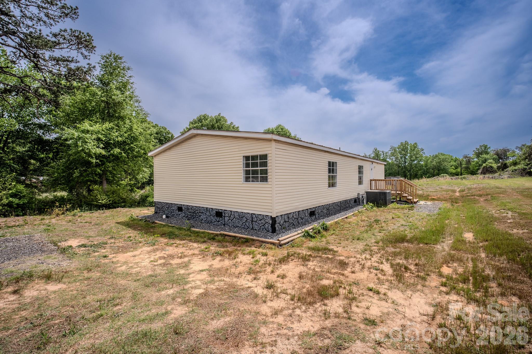2932 23rd Avenue NE Hickory NC 28601