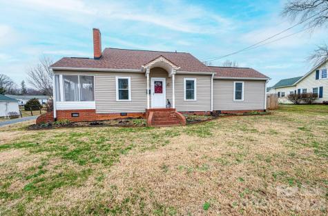 235 Spring Street Mocksville NC 27028