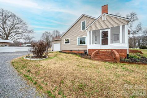 235 Spring Street Mocksville NC 27028