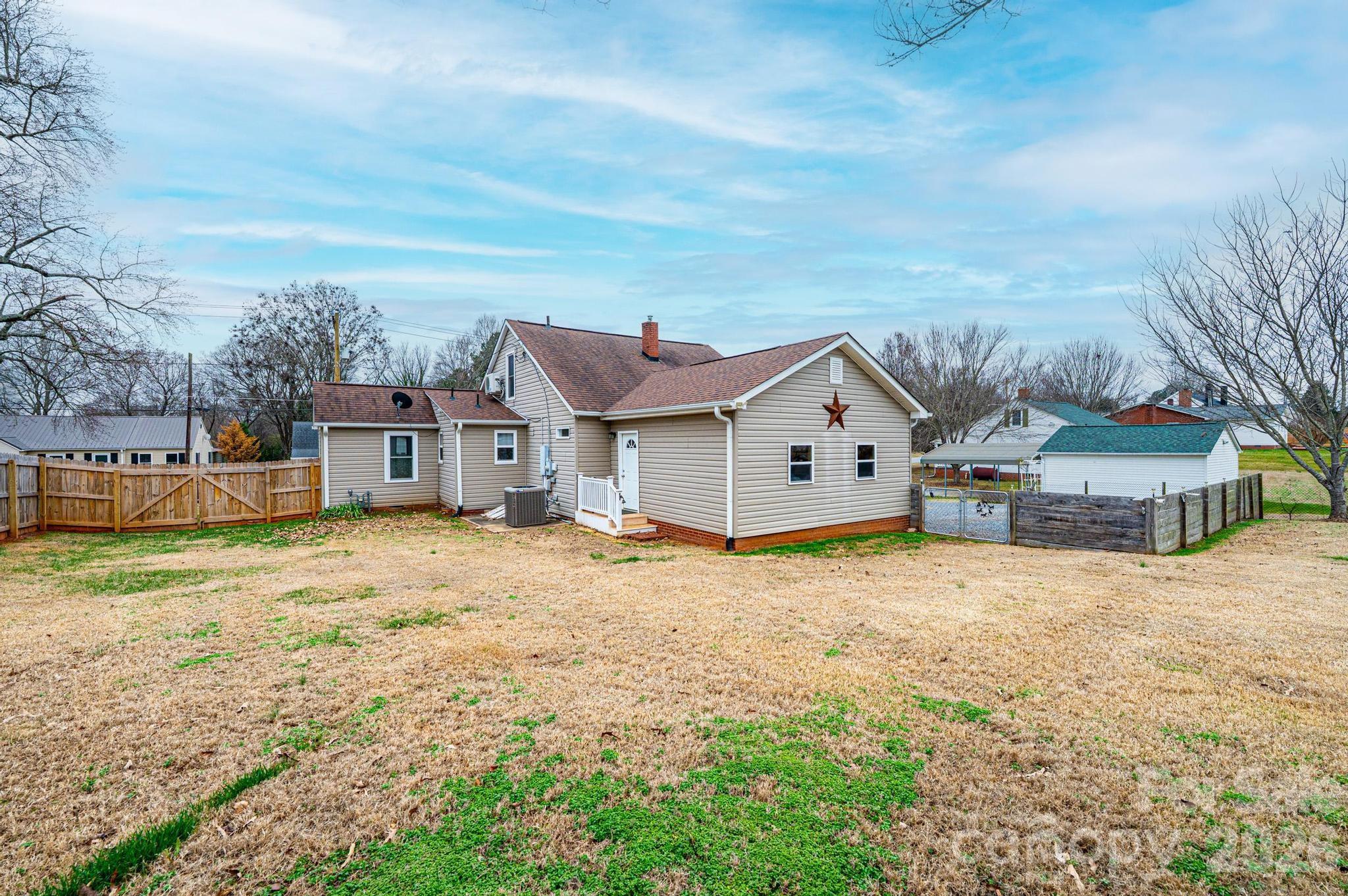 235 Spring Street Mocksville NC 27028